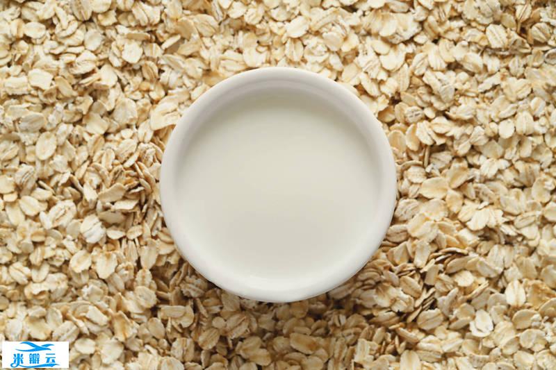 燕麦奶是健康饮品？误区：属精致加工品